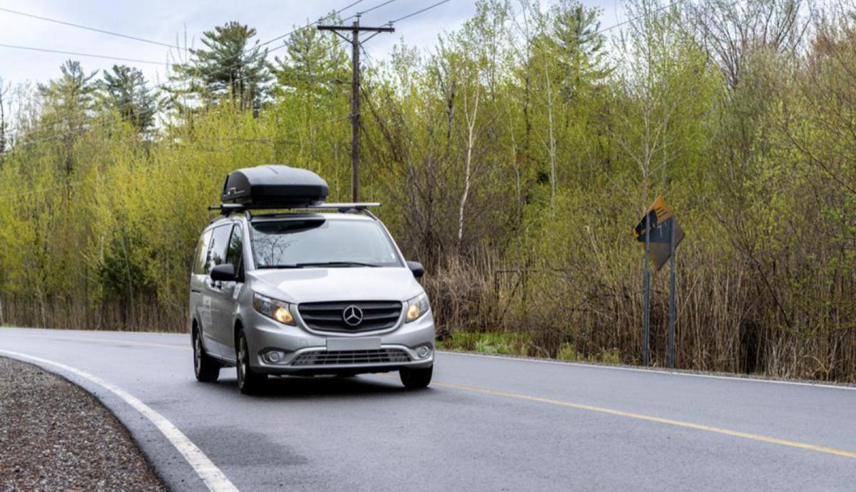 7 Advantages of Taking the Airport Shuttle Service